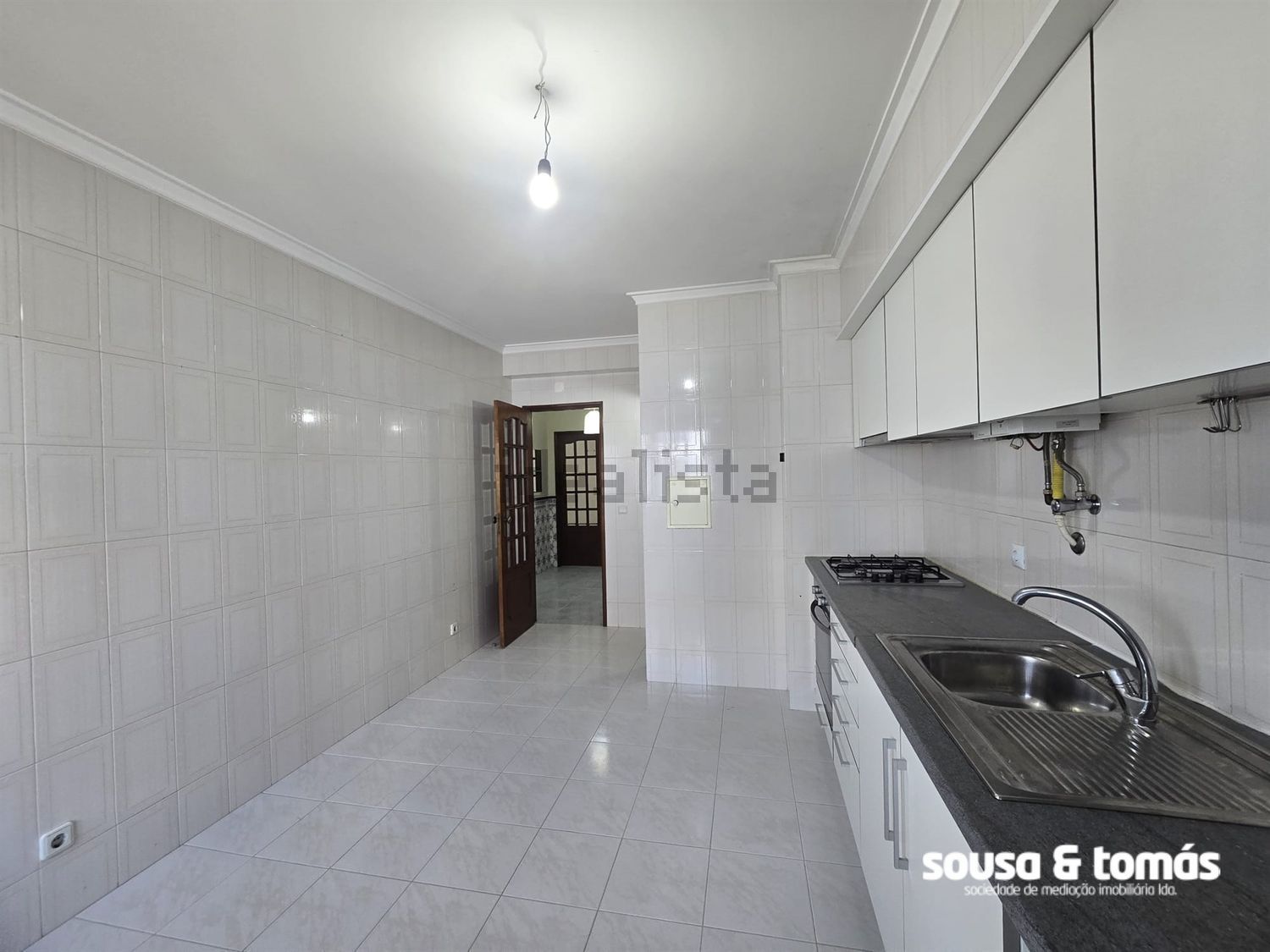 出租公寓 t3在Bairro dos Anjos - Vale da Cabrita - 厨房