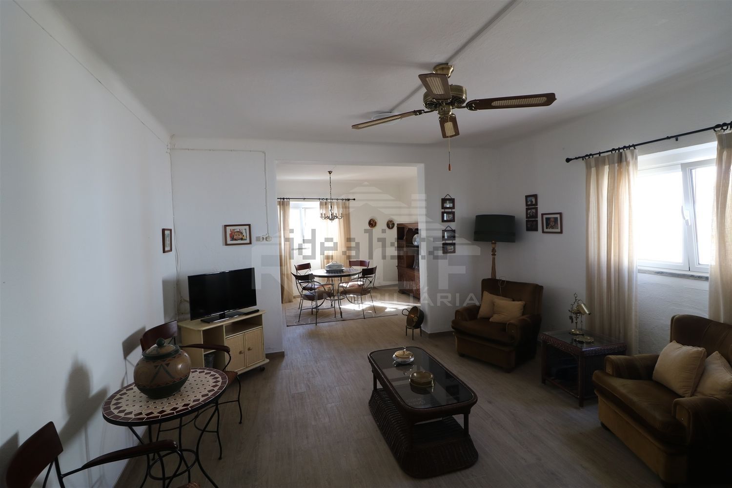小楼房或独栋别墅出售在Vila Nova da Baronia - 客厅