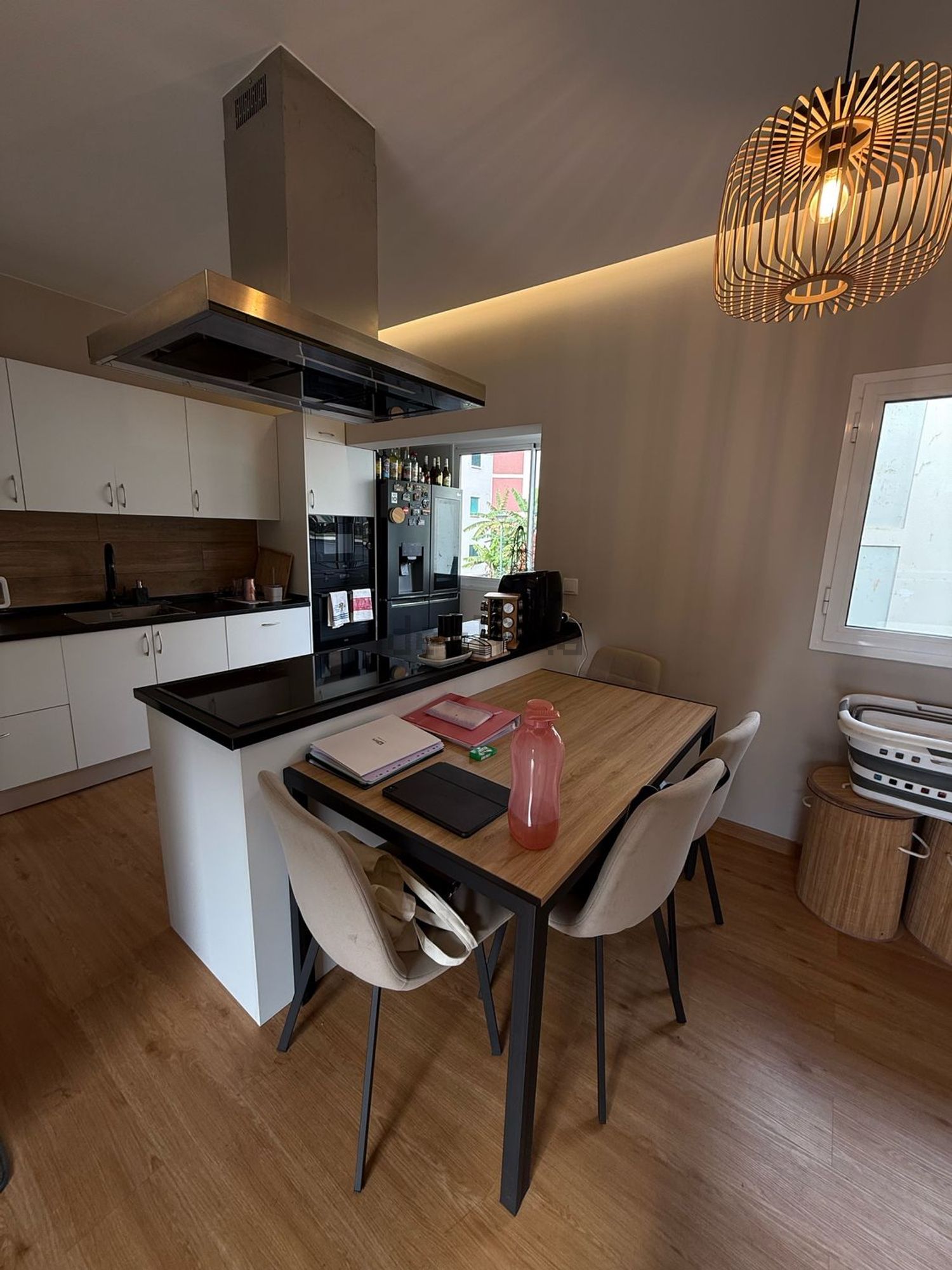 出租房间Bloco Residencial dos Viveiros, 48 - 餐厅