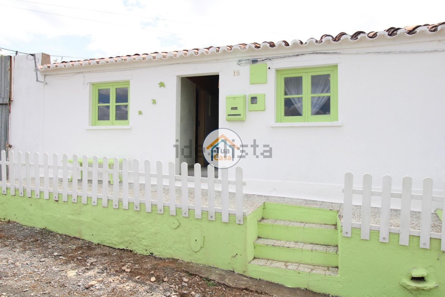 小楼房或别墅出售在Rua do Poço Novo - 外立面