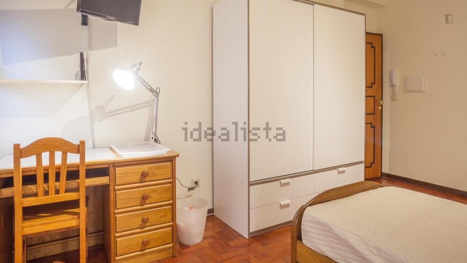 出租房间在Rua do Doutor Manuel Laranjeira - 卧室