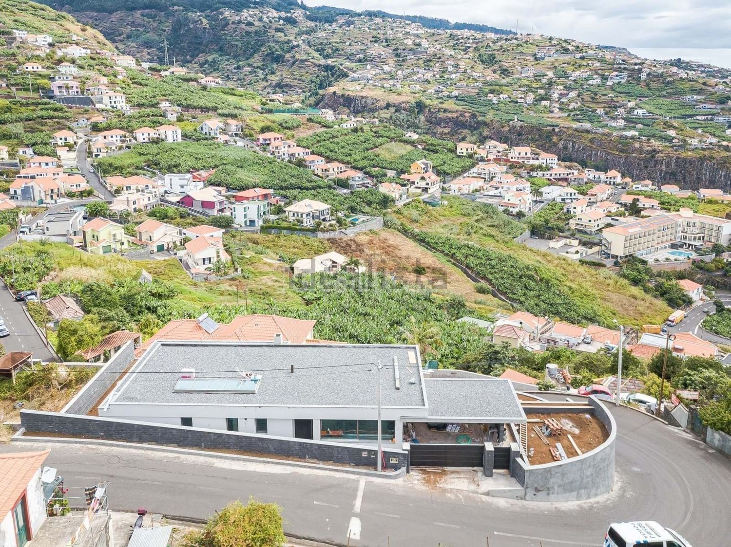 小楼房或别墅出售在Ribeira Brava - 视线