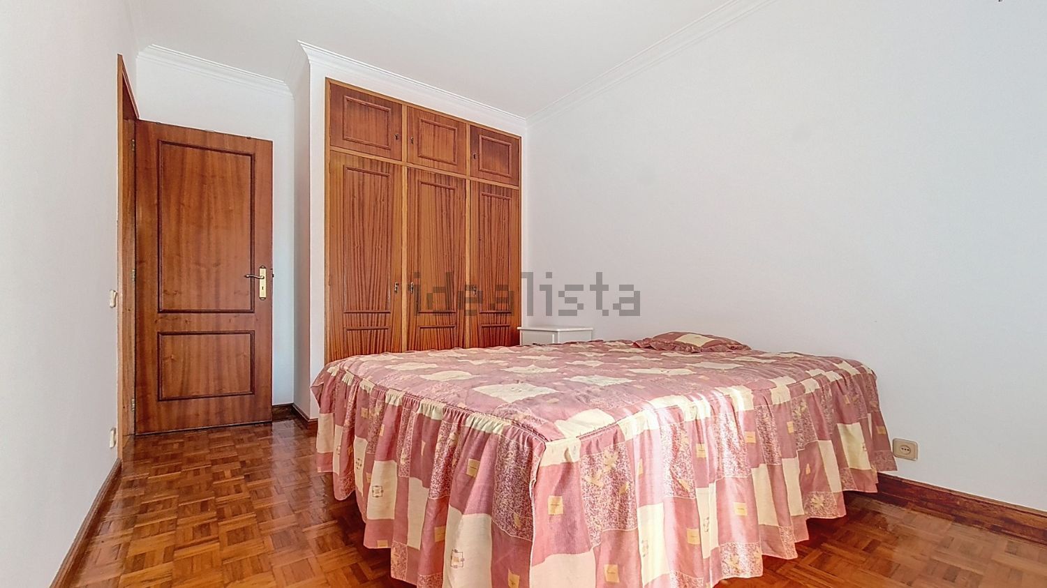 出租公寓 t2在Rua Gomes de Amorim, 601 - 卧室
