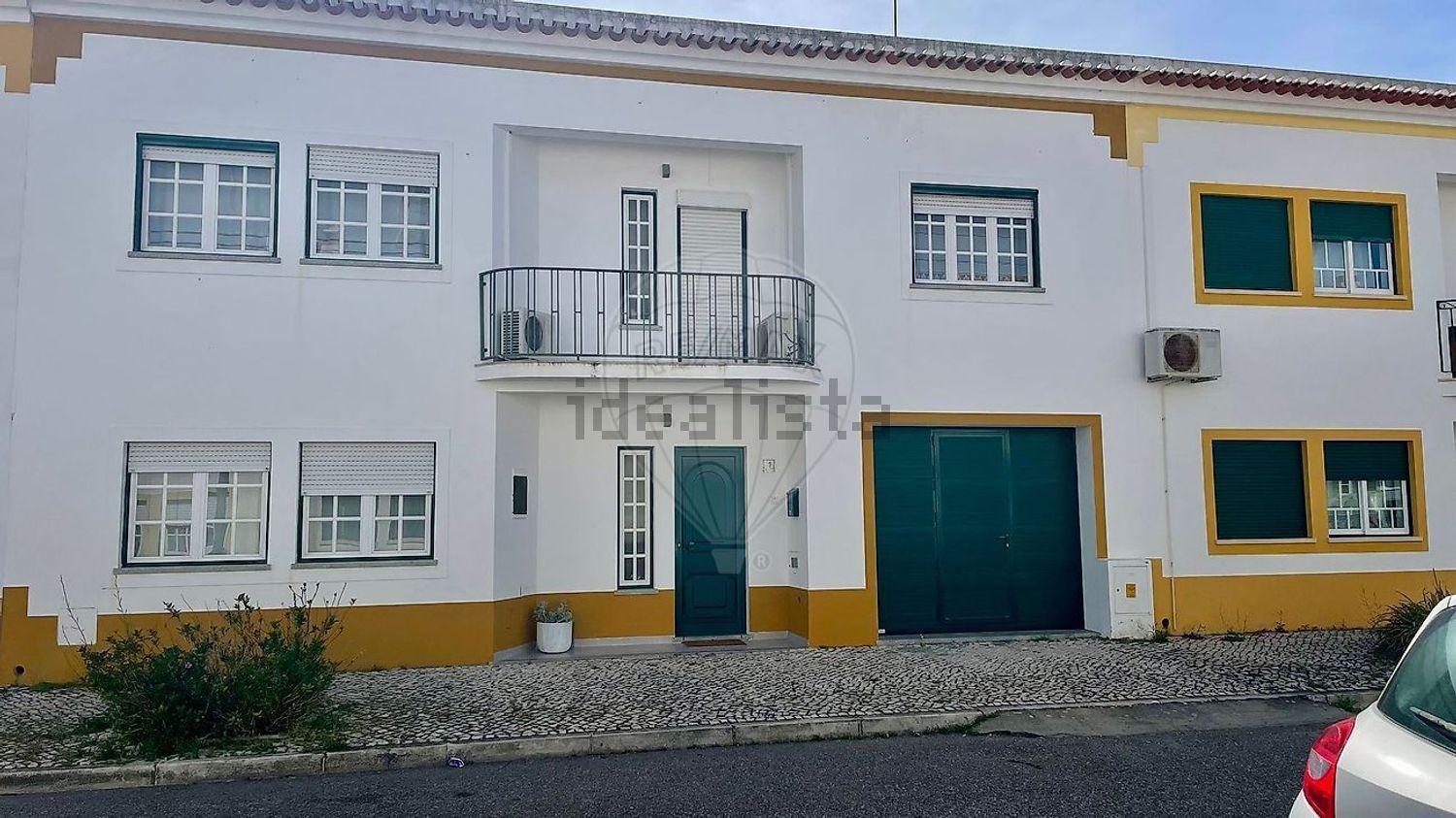 小楼房或独栋别墅出售在Rua de São Pedro - 外立面