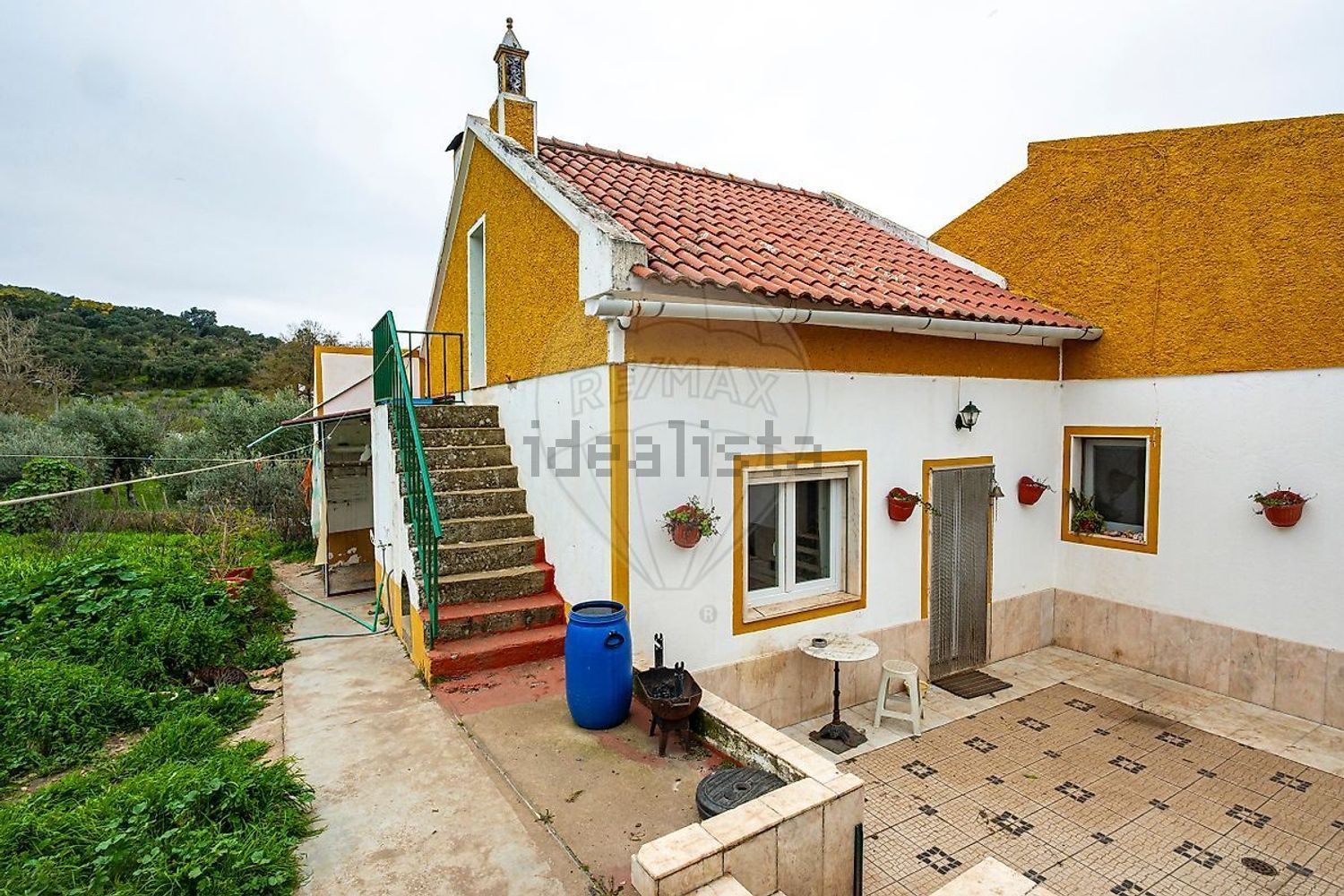 小楼房或独栋别墅出售Autoestrada do Alentejo - 外立面