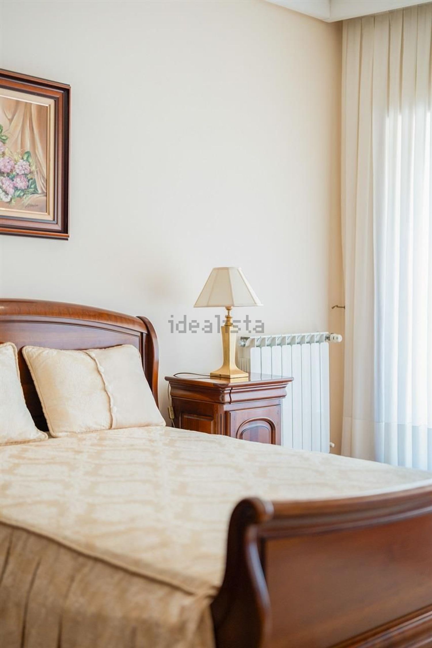 小楼房或独栋别墅出售在Rua de Fraião - 卧室