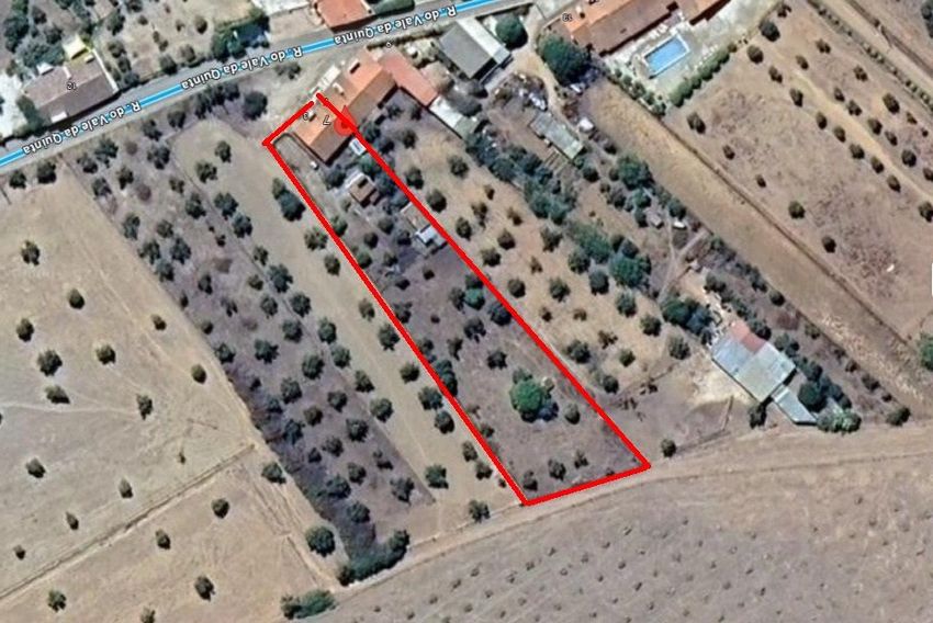 小楼房或独栋别墅出售在Rua do Vale da Quinta, 3