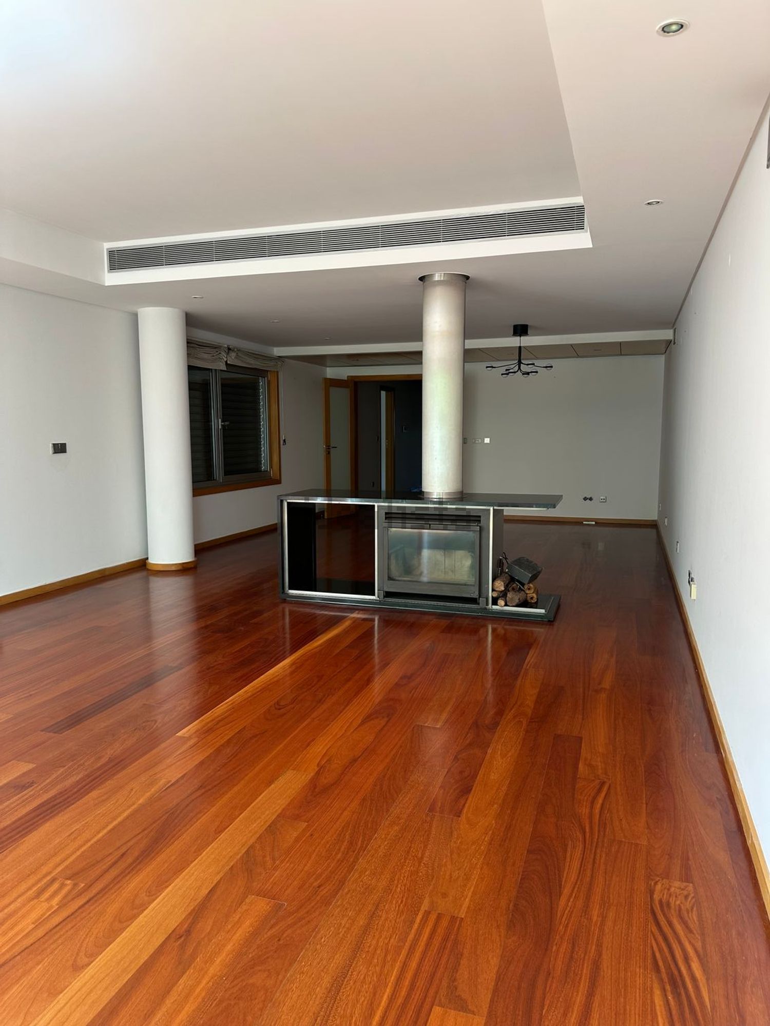 出租公寓 t4在Avenida do Parque, 360 - 客厅