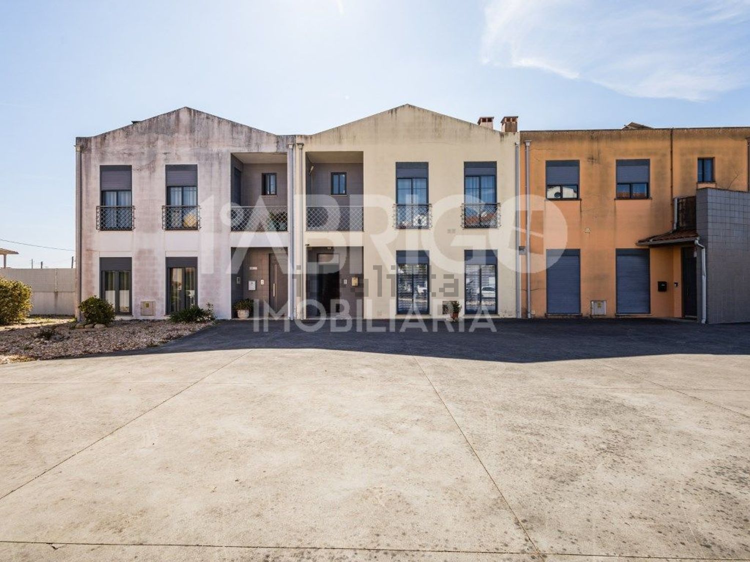 联排别墅出售在Rua Vila Real de Santo António, 45 j - 外立面
