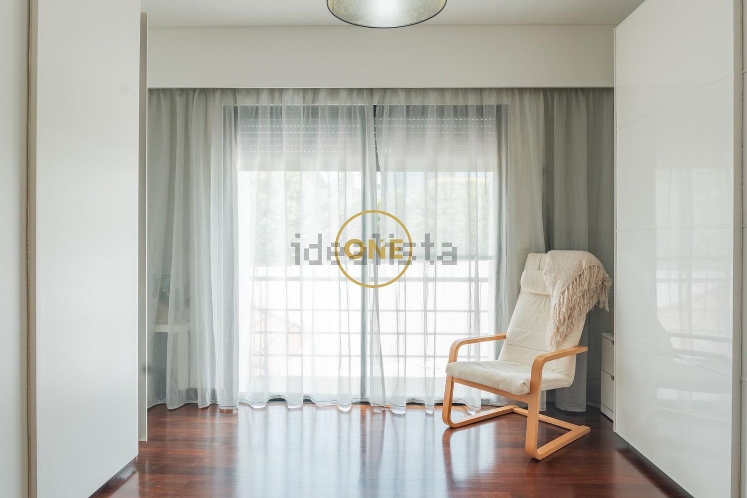 小楼房或独栋别墅出售在Ponta Delgada (Santa Clara) - 客厅
