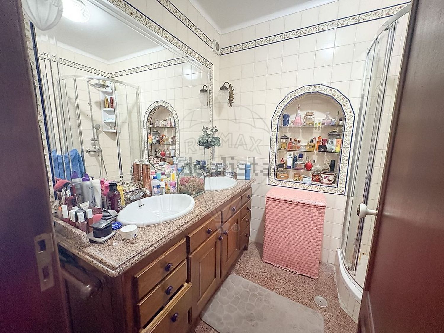 公寓 t3出售在Rua da Saudade - 卫生间