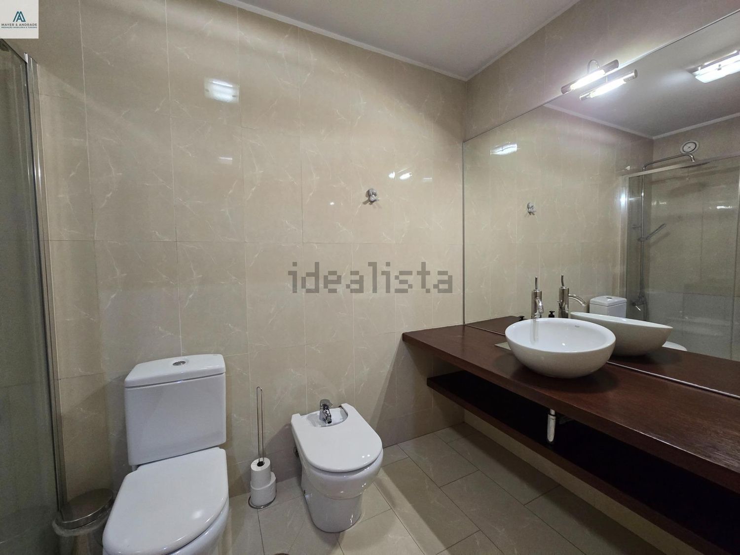 出租公寓 t1在Rua Fernando Namora, 254 - 卫生间