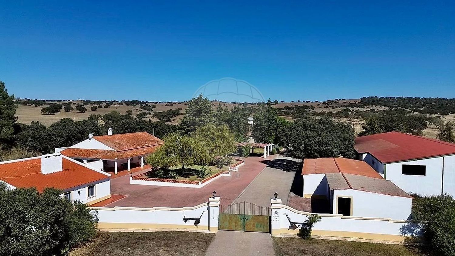 小楼房或独栋别墅出售在Malagueira e Horta das Figueiras - 外立面