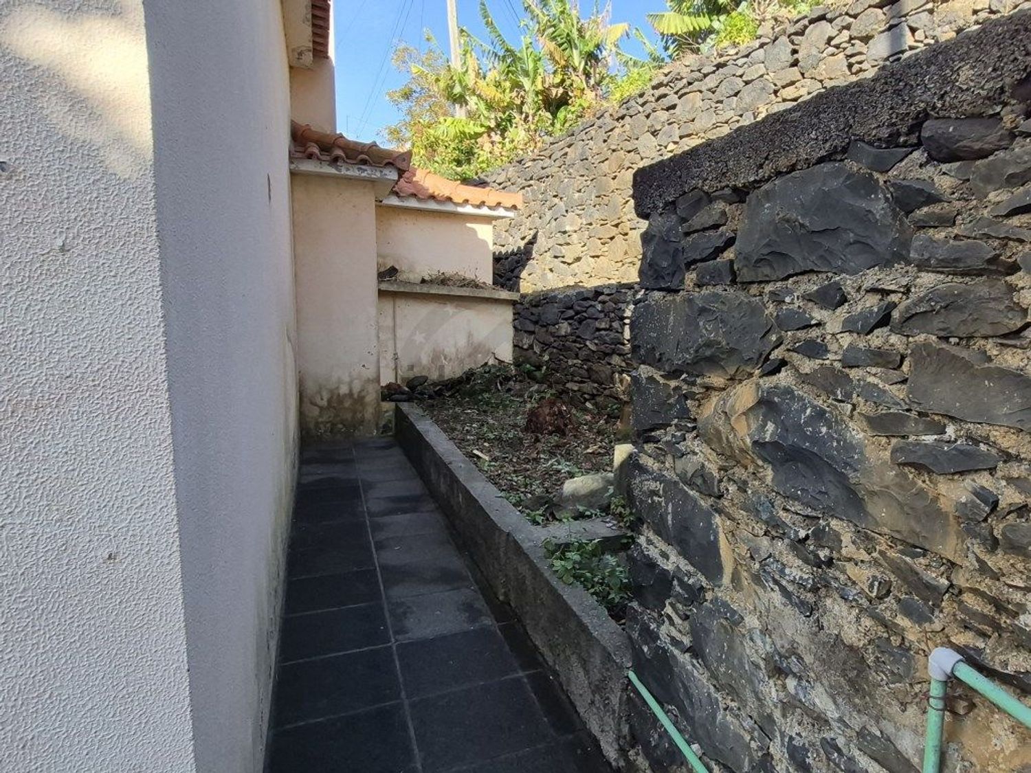 小楼房或独栋别墅出售在Beco da Quinta do Salvador - 外立面