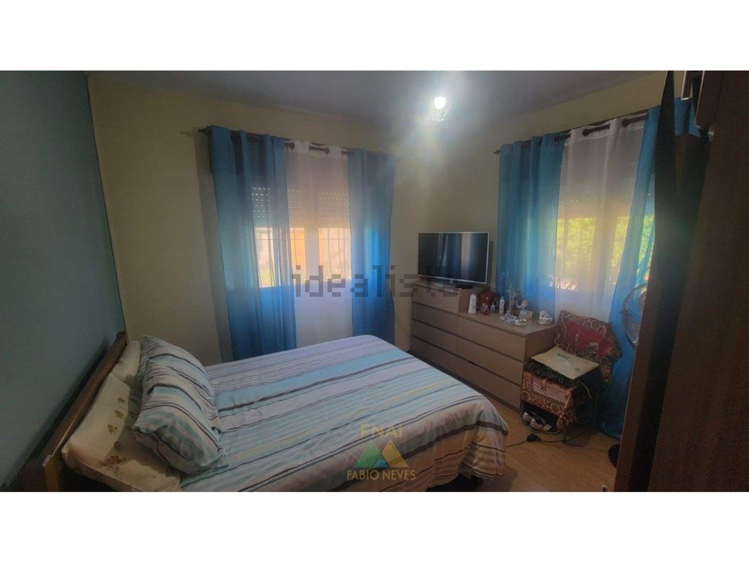 小楼房或独栋别墅出售在Beiral do Lima - 卧室