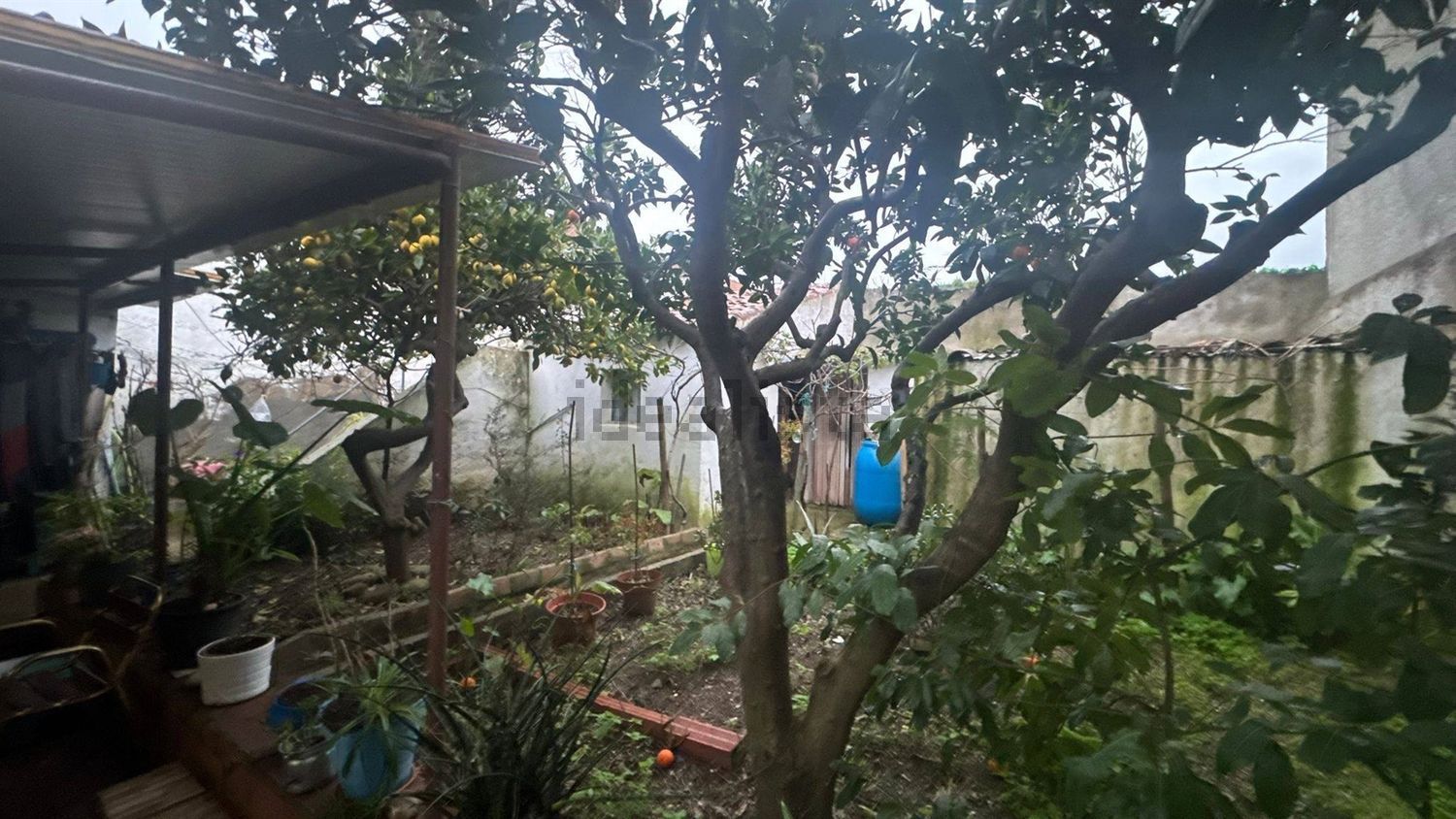 小楼房或独栋别墅出售在Rua de Santa Bárbara, 21 - 花园