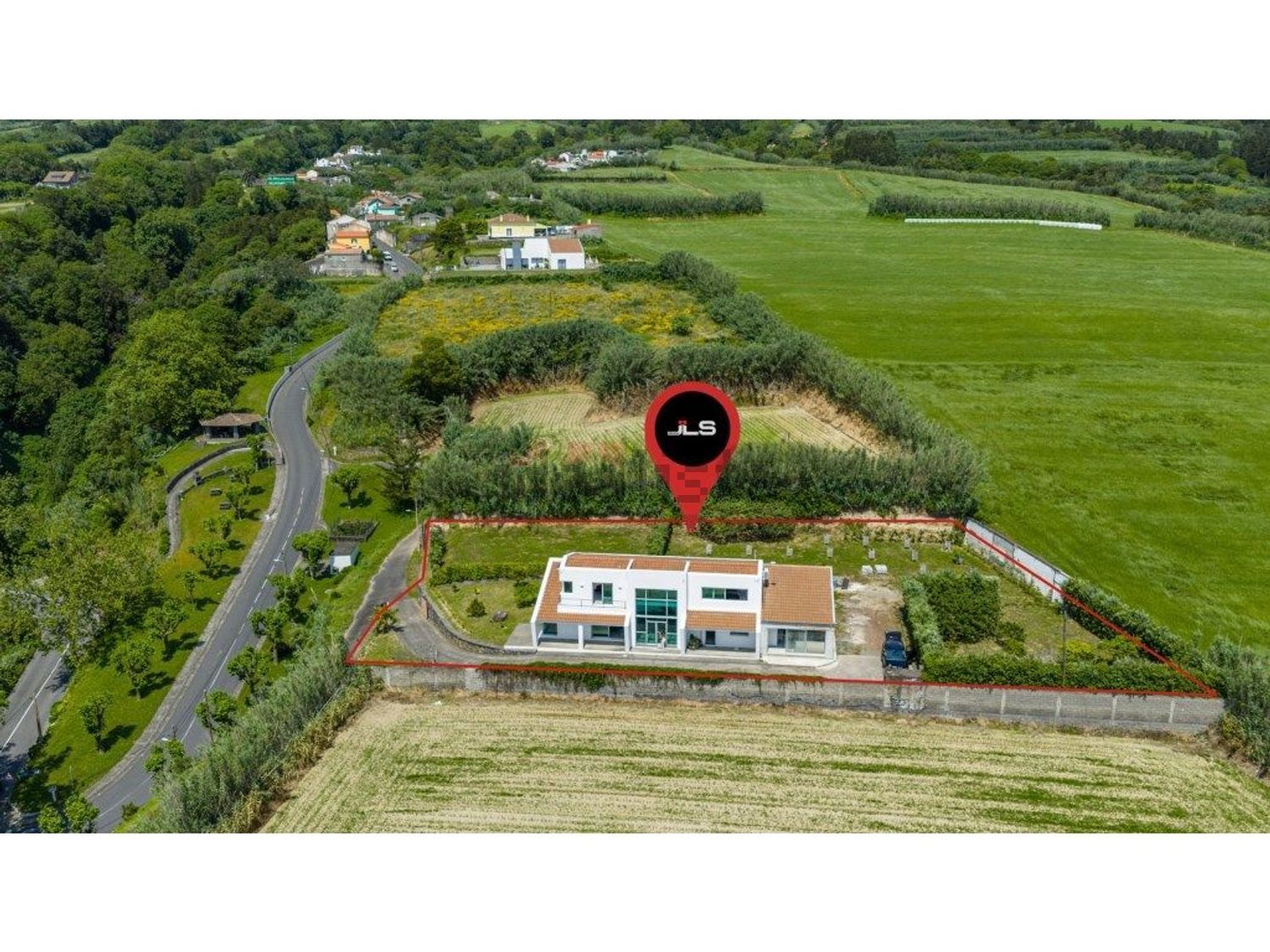小楼房或独栋别墅出售在Rua da Igreja - 花园