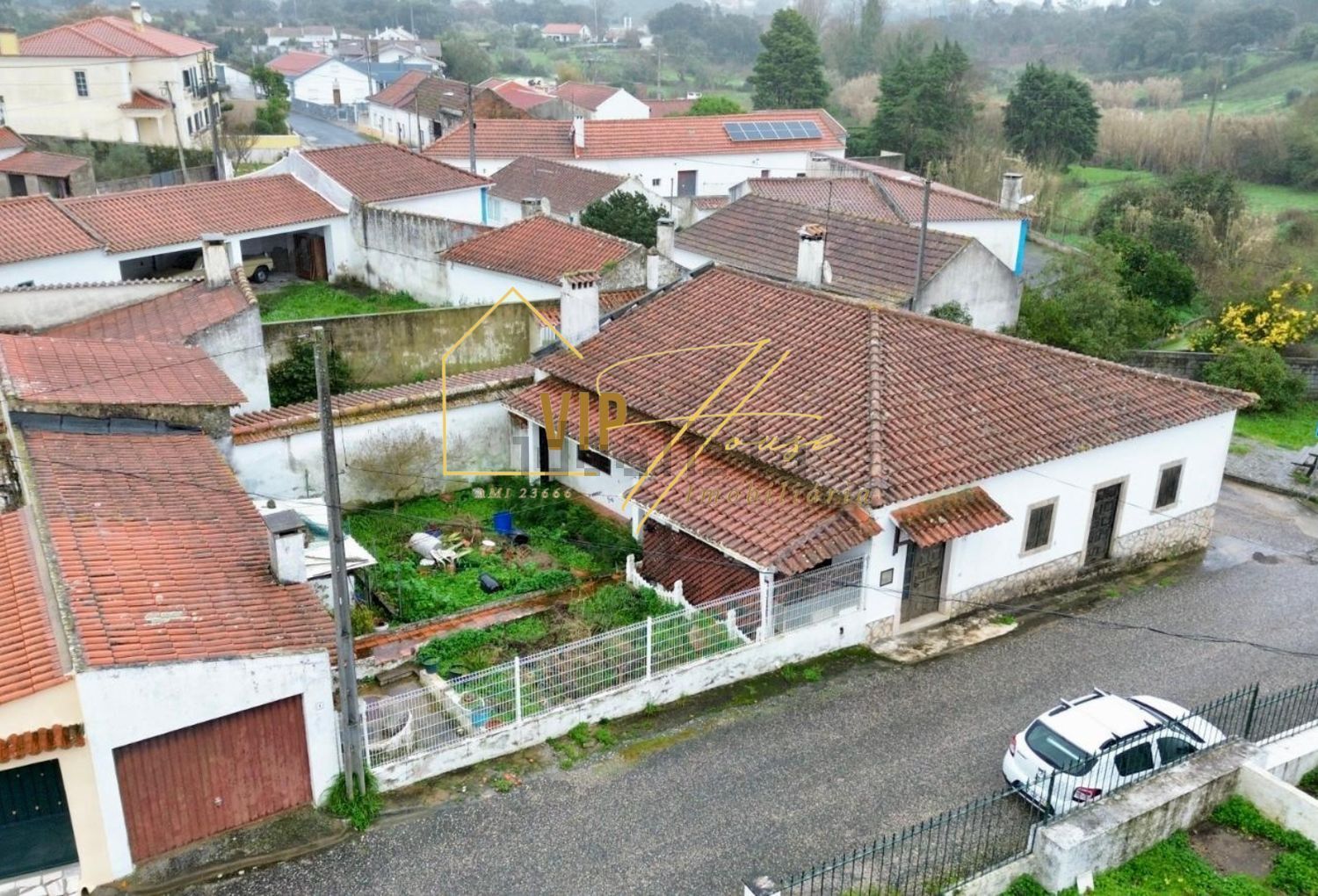 小楼房或独栋别墅出售在Rua da Fonte, 2 - 外立面