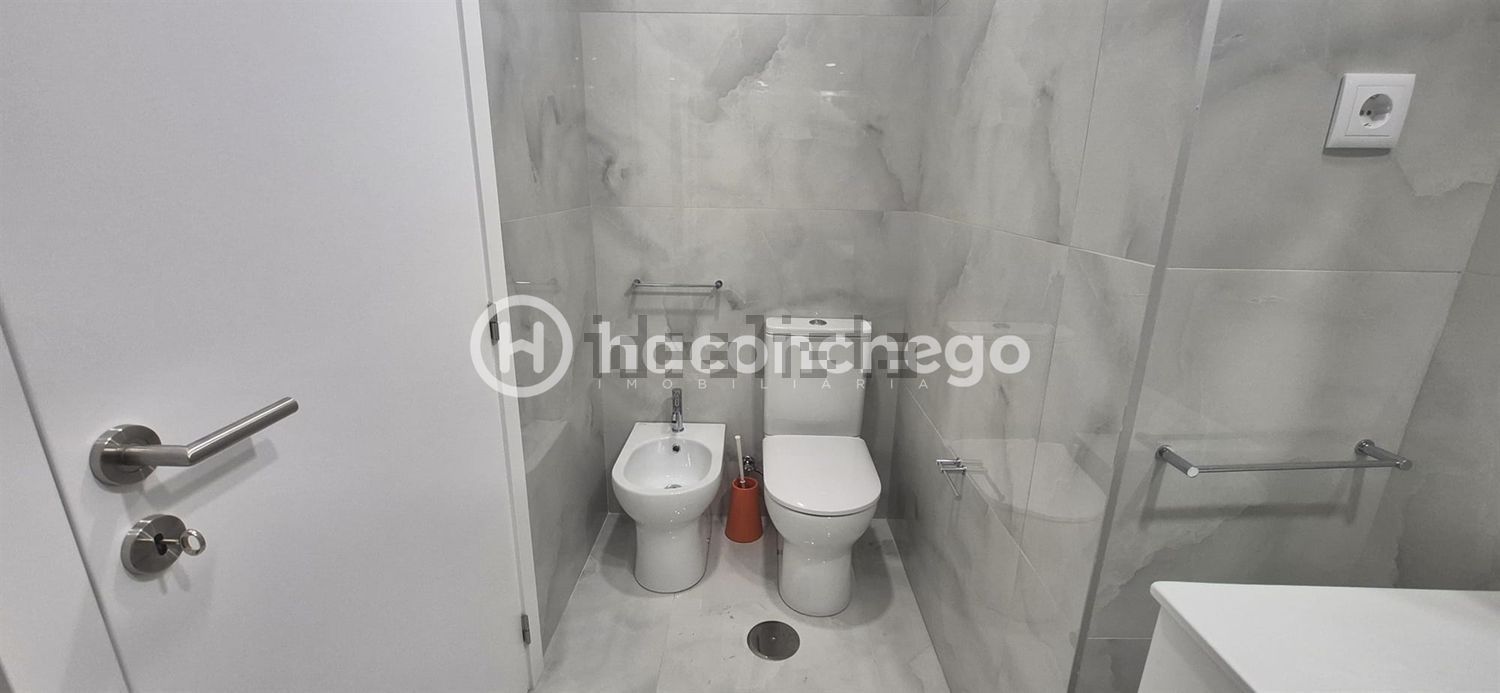 出租公寓 t2在Rua Frei Pedro de Poiares, 63 f - 卫生间