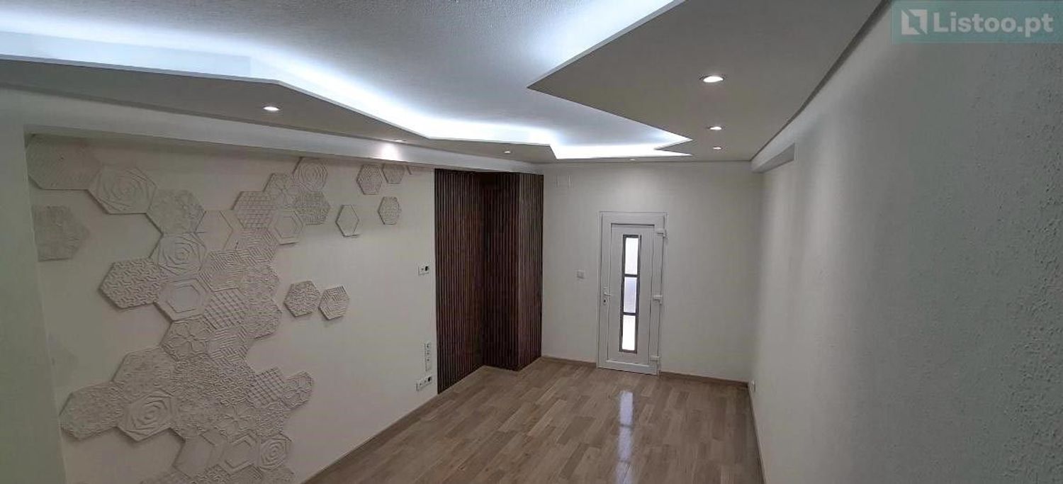 小楼房或别墅出售在Rua da Malpica