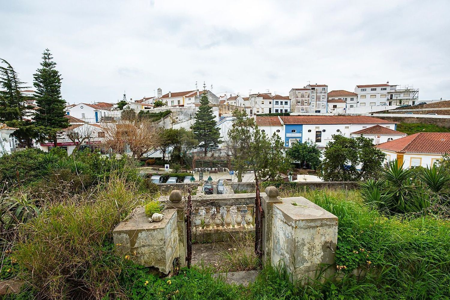 小楼房或独栋别墅出售在Rua Souza Prado - 花园
