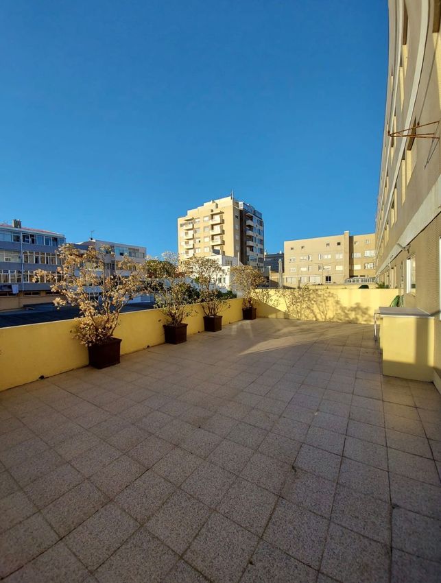出租公寓 t3在Praça Luís de Camões, 91