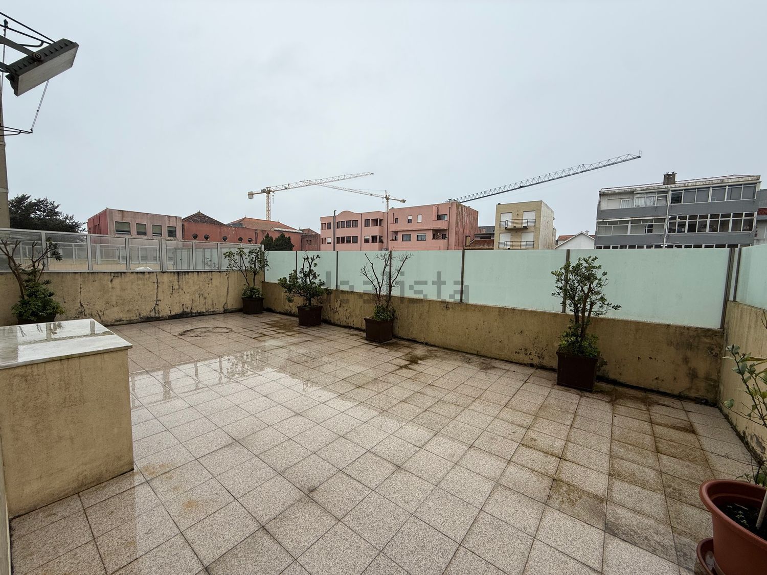 出租公寓 t3在Praça Luís de Camões, 91 - 阳台