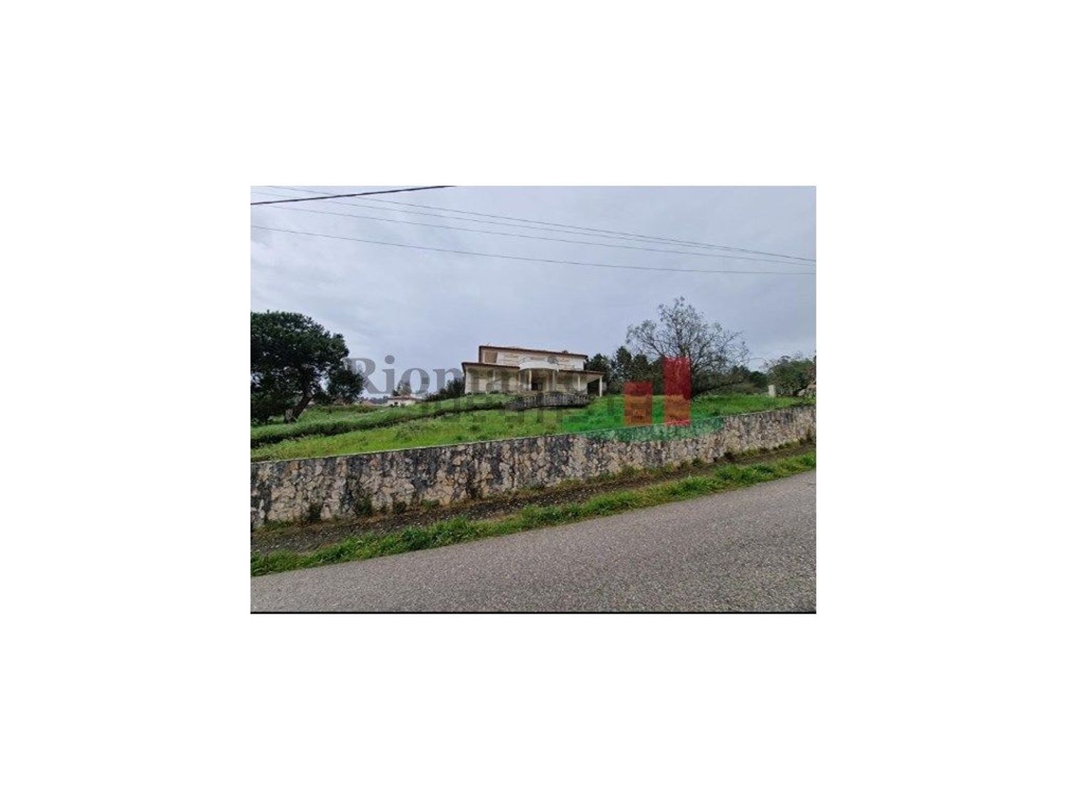 小楼房或独栋别墅出售在Rua do Cemitério, 55 - 花园