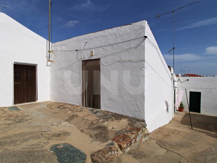 小楼房或独栋别墅出售在Travessa da R. de Évora, 8