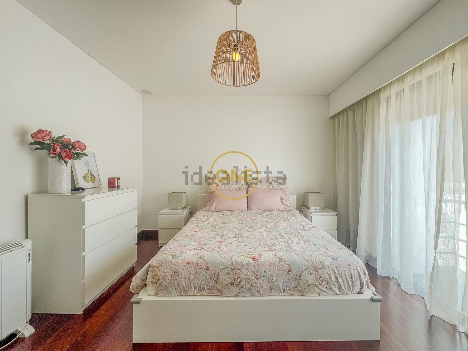 小楼房或独栋别墅出售在Ponta Delgada (Santa Clara) - 卧室