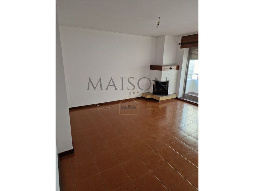 公寓 t2出售在Rua da Vila Gualdina
