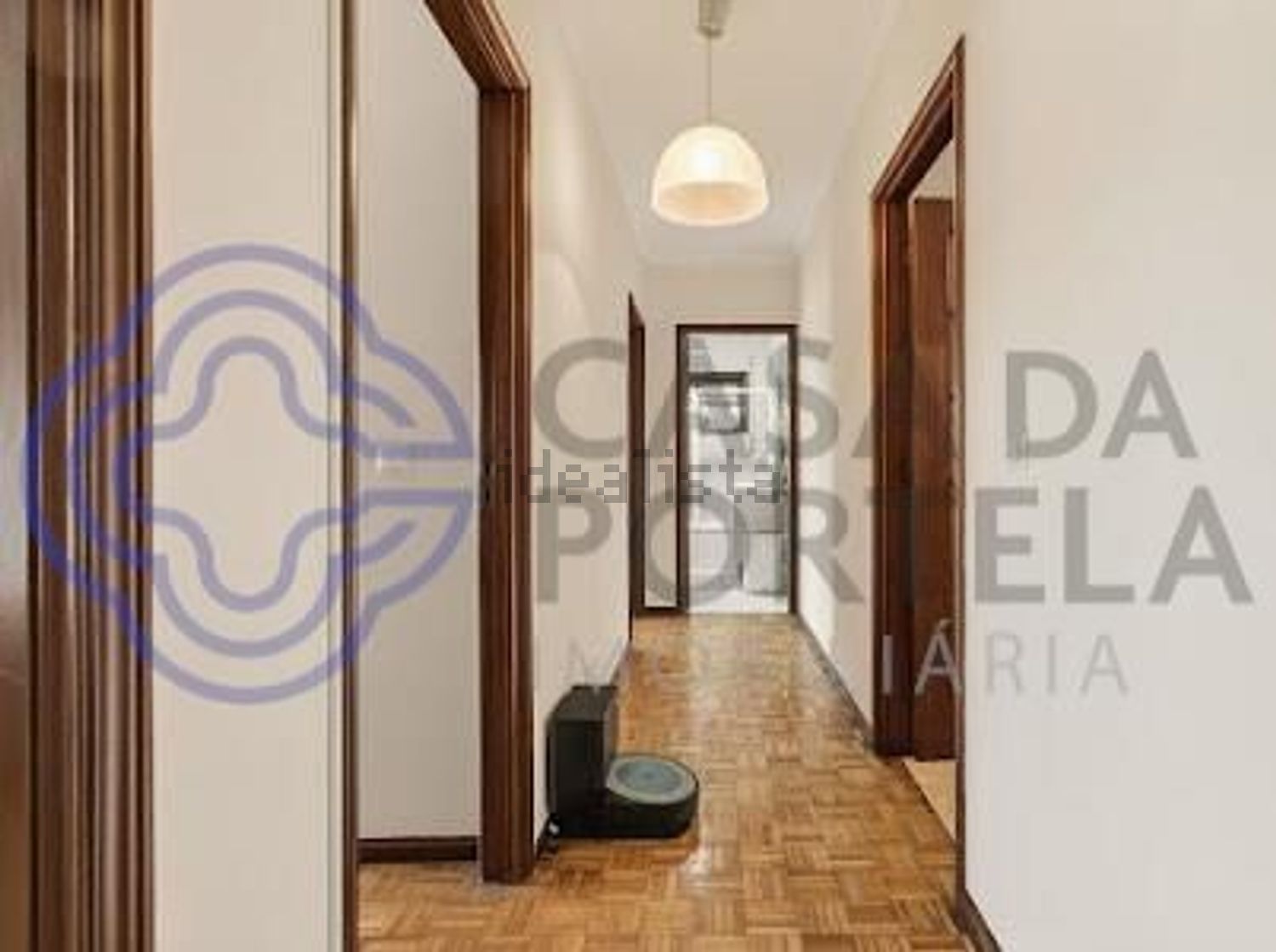 公寓 t3出售在Travessa Doutor Augusto Martins, 135 - 过道