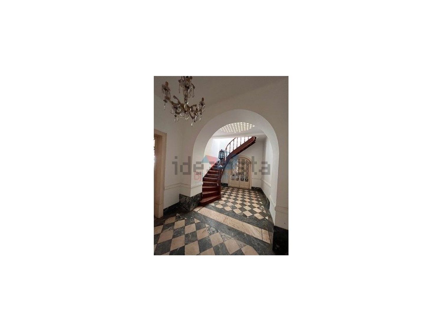 小楼房或独栋别墅出售在Salvador e Santa Maria da Feira - 详情