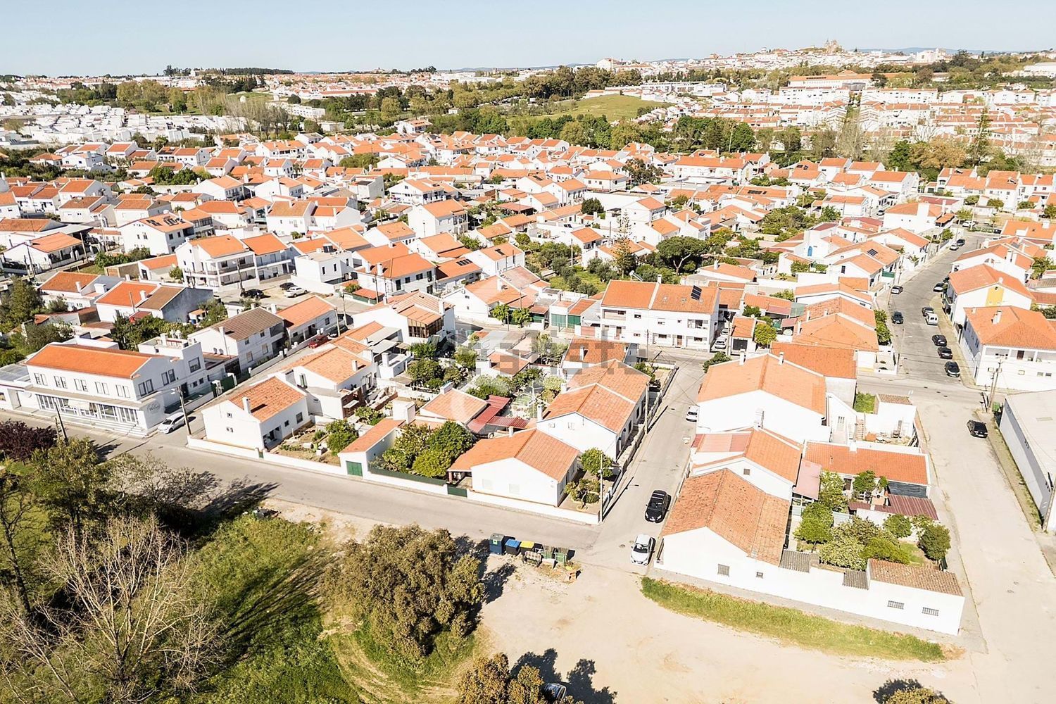 小楼房或独栋别墅出售在Rua Dom Afonso Henriques, 4 - 照片