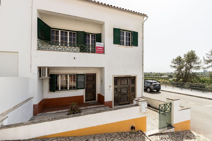 双拼别墅出售在Rua das Camélias