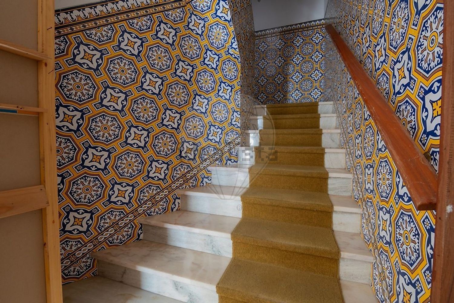 小楼房或独栋别墅出售在São Salvador e Santa Maria - 详情