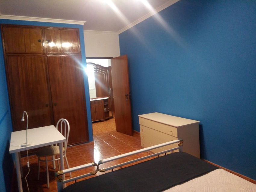 出租房间在Rua Lino António, 36 Lote