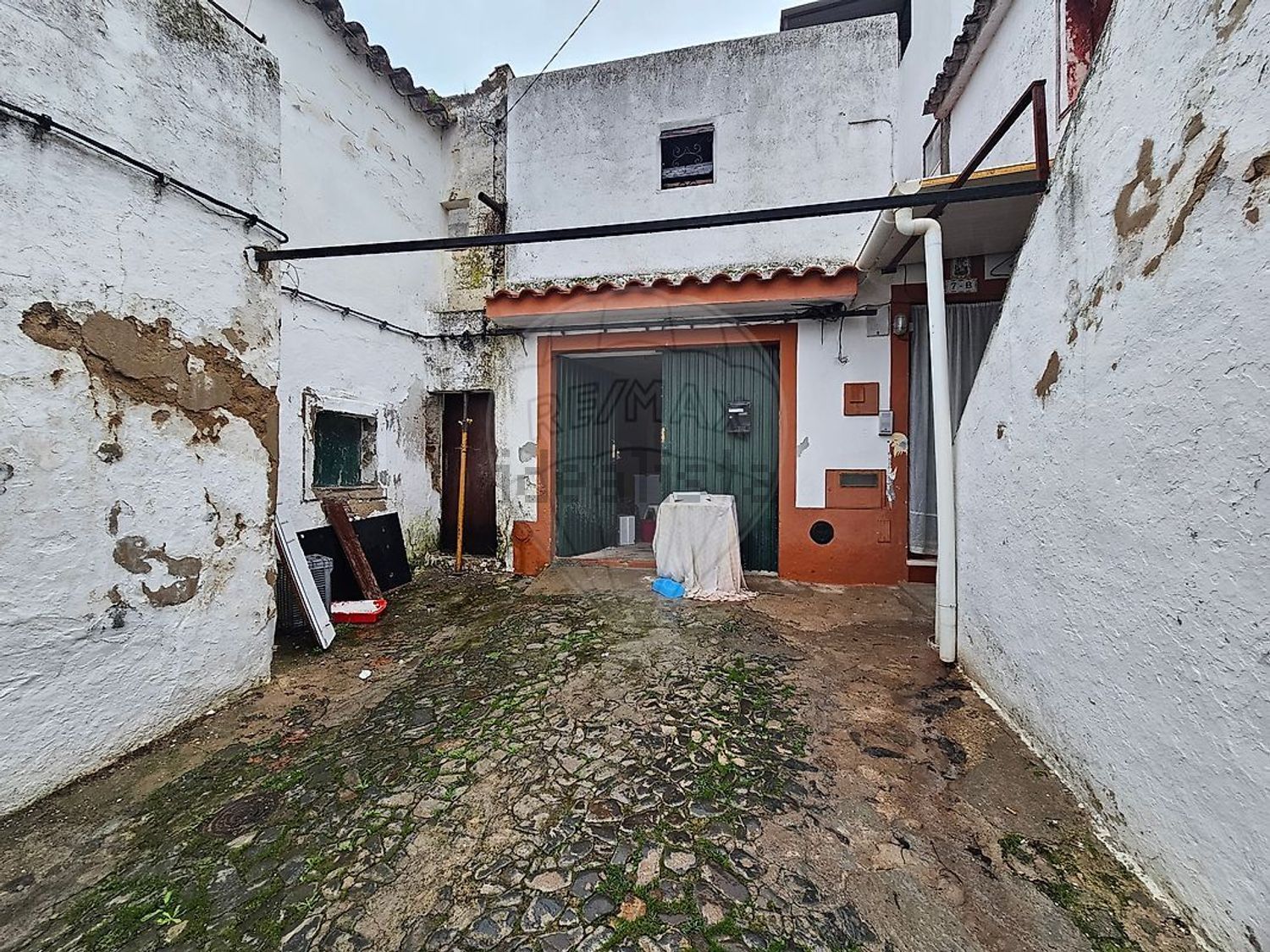 小楼房或独栋别墅出售在Beco do Chafariz - 外立面