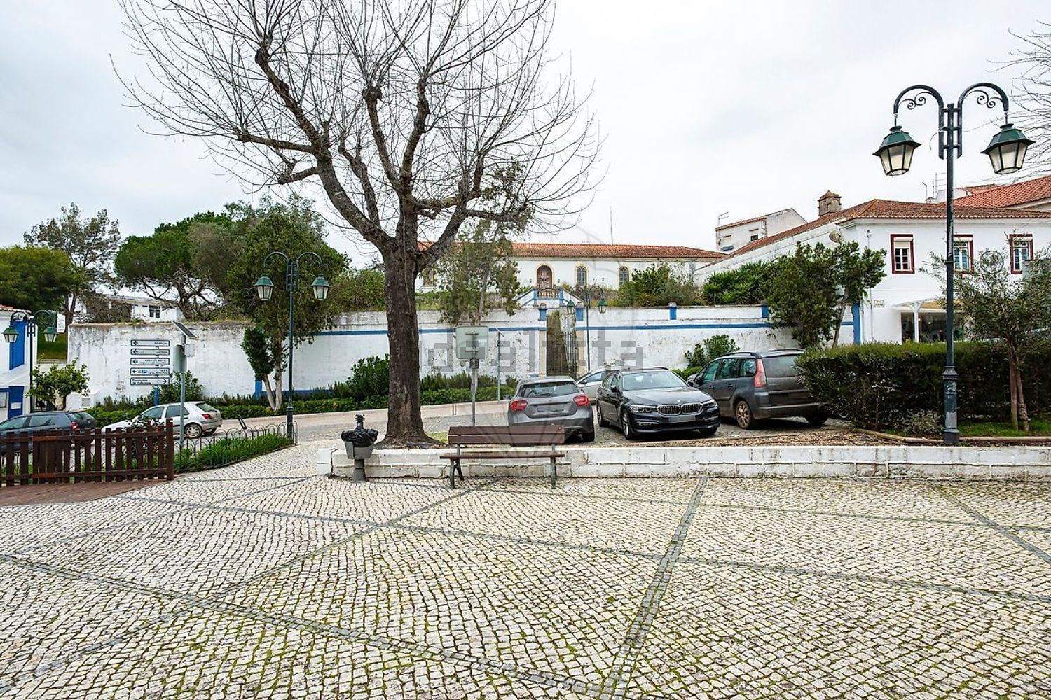 小楼房或独栋别墅出售在Rua Souza Prado - 外立面