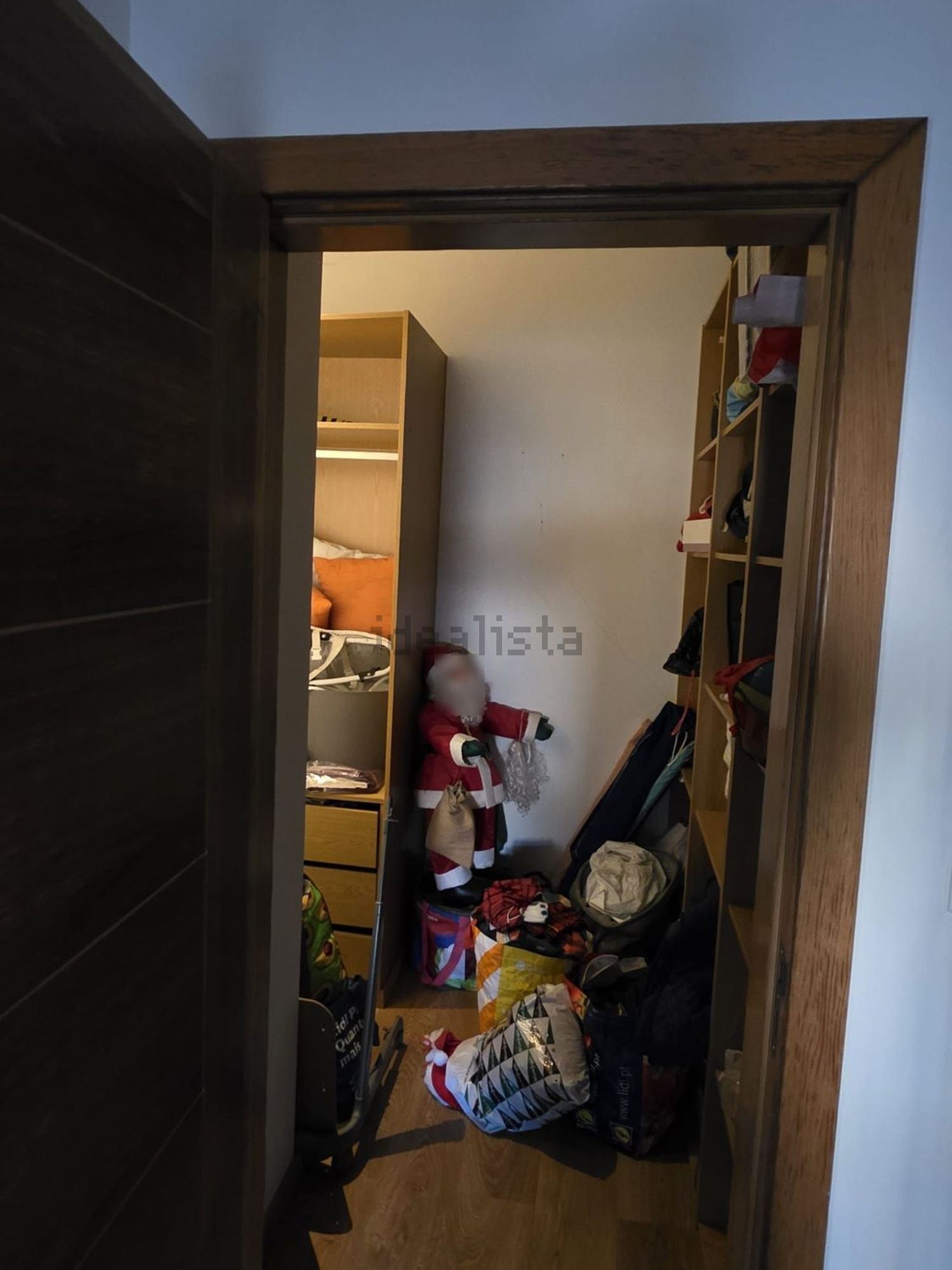 小楼房或独栋别墅出售在Rua do Almocreva, 30 - 试衣间