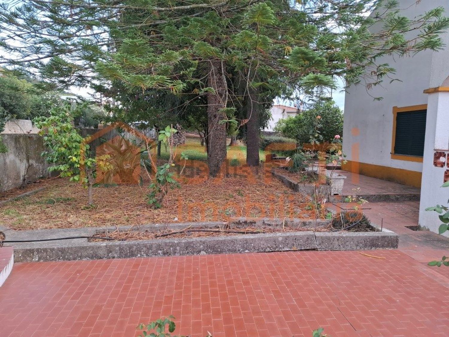 小楼房或独栋别墅出售在Rua da Boavista, 2 g - 花园