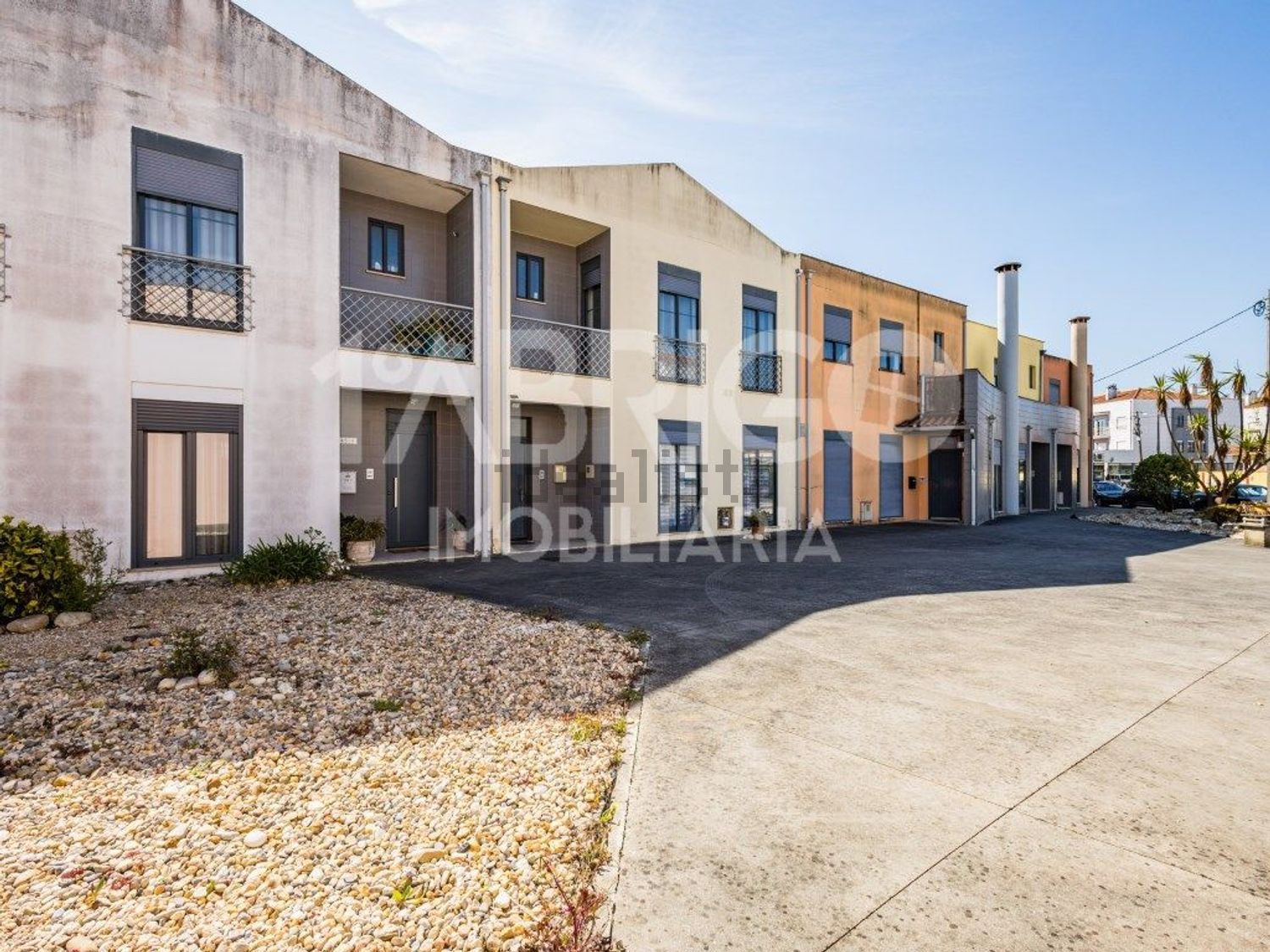 联排别墅出售在Rua Vila Real de Santo António, 45 j - 外立面