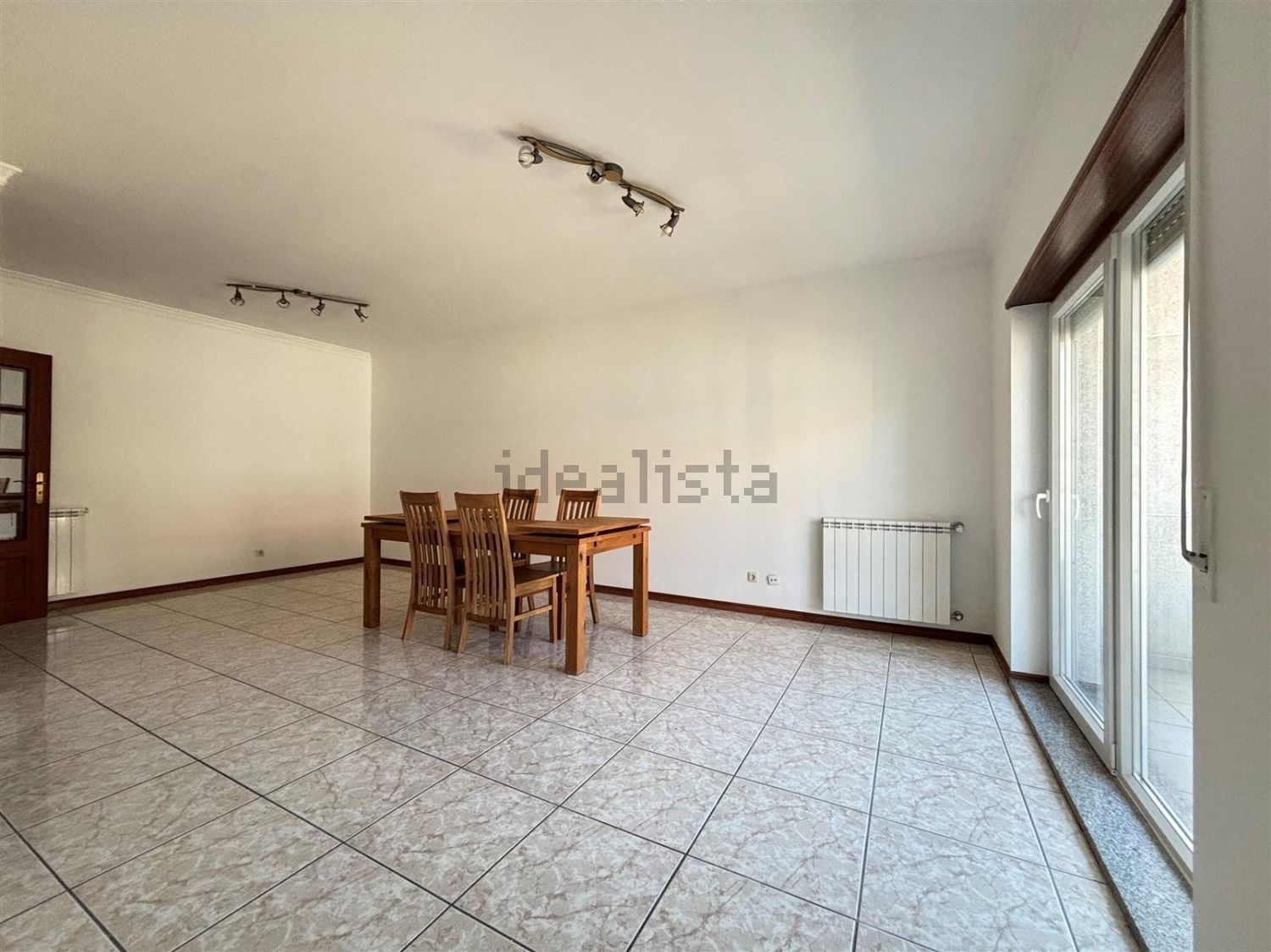 公寓 t3出售在Rua Doutor António da Circuncisão Pires - 客厅