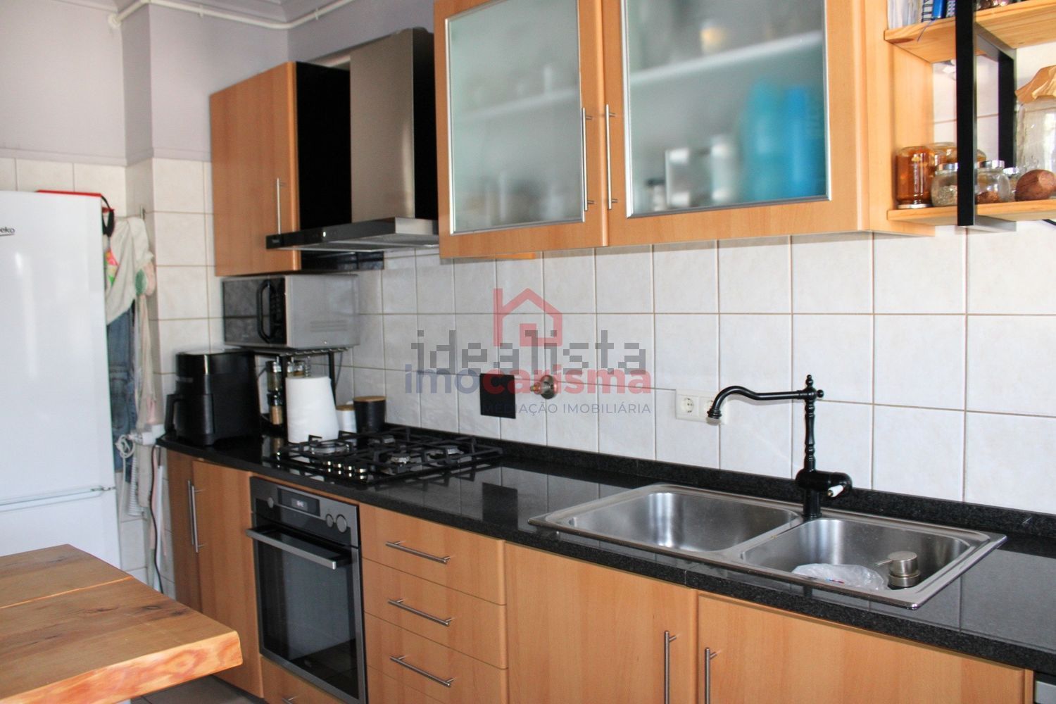 公寓 t2出售在Rua Ferreira de Lemos, 285 - 厨房