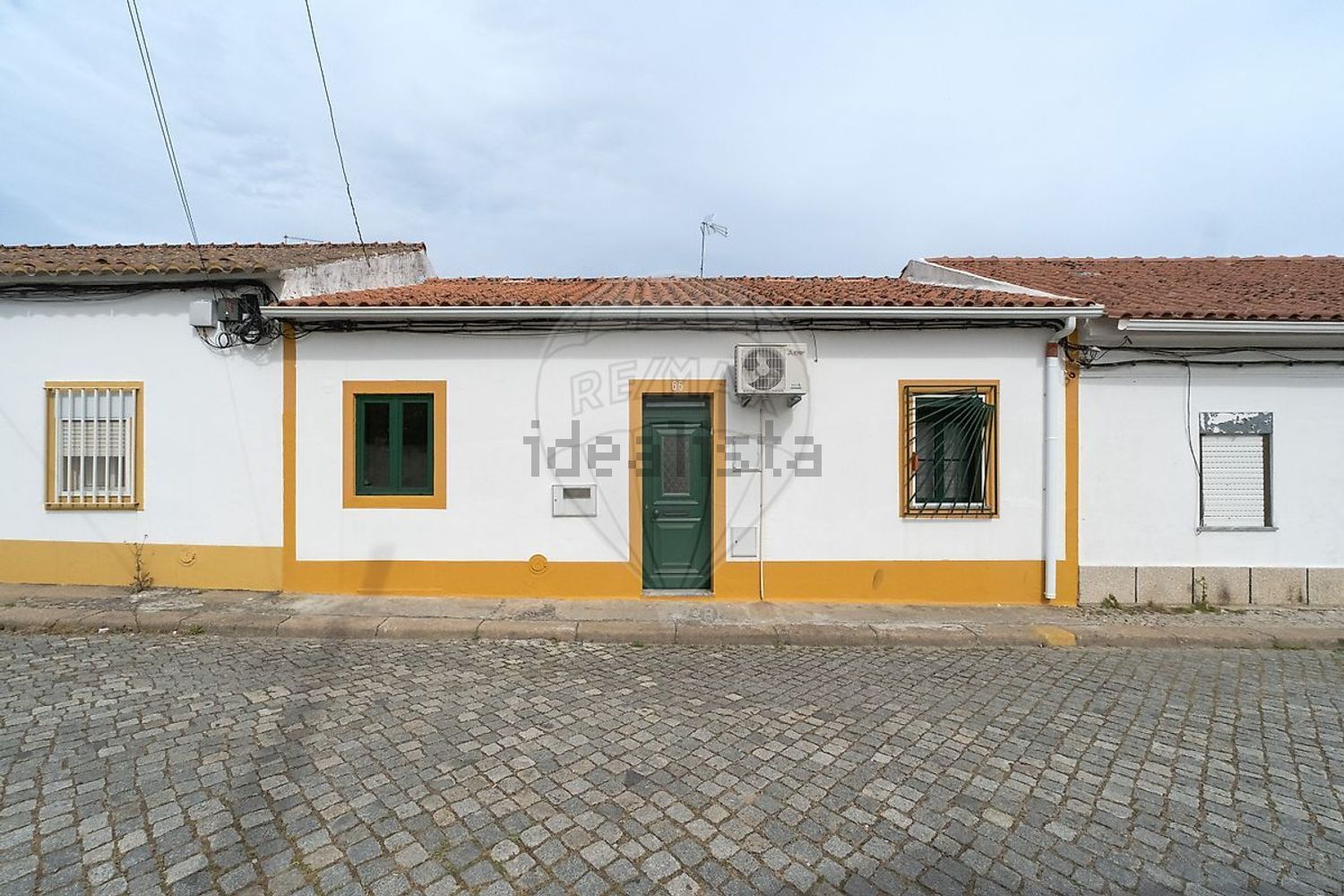 小楼房或独栋别墅出售在Avenida dos Salesianos - 外立面