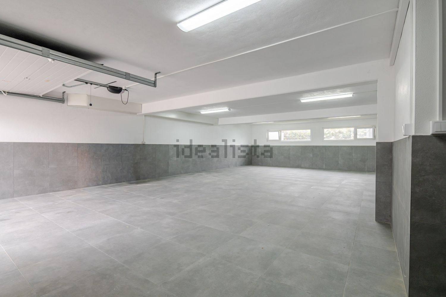 双拼别墅出售在Rua da Capela de Milhundos, 2 Lote - 停车位