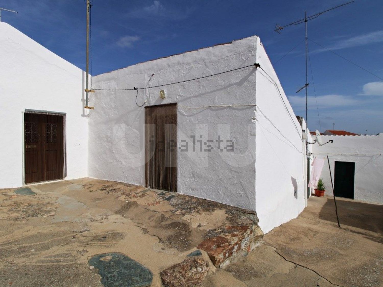 小楼房或独栋别墅出售在Travessa da R. de Évora, 8 - 外立面