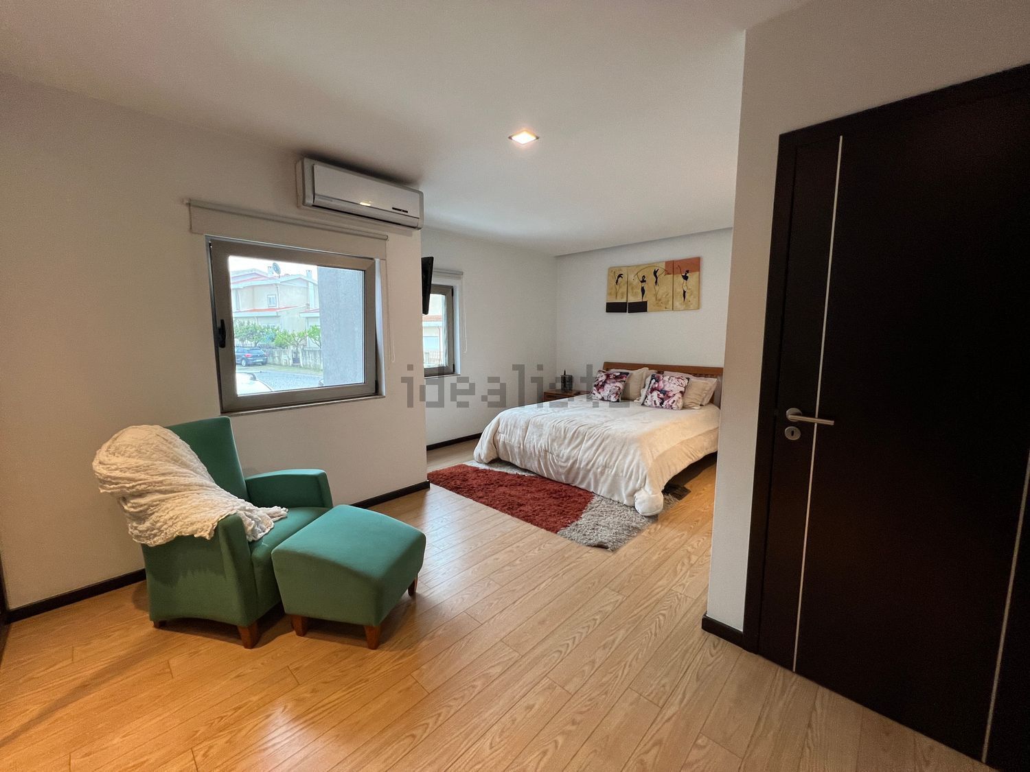 小楼房或独栋别墅出售在Vila Real - 客厅