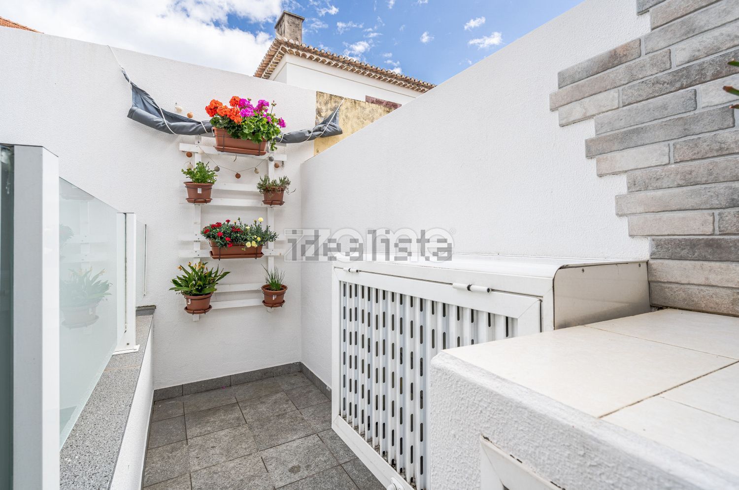 出租公寓 t2在Rua da Rochinha, 60 - 门廊