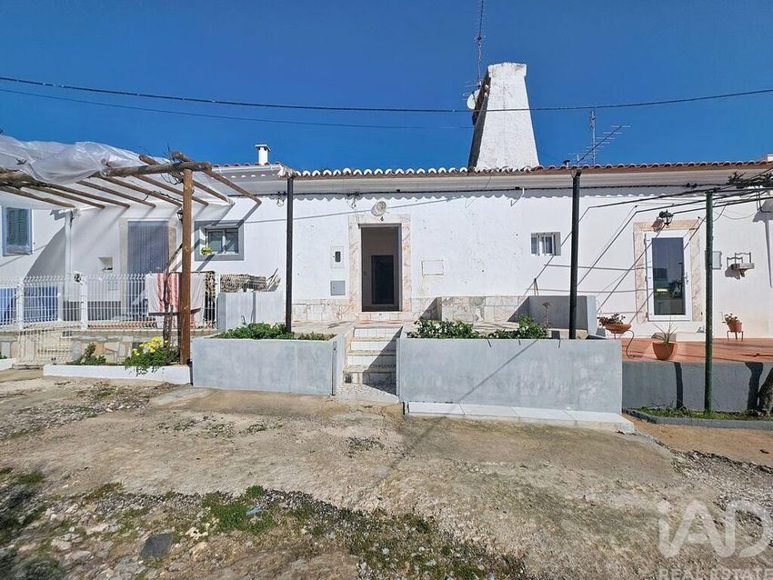 双拼别墅出售在Santa Maria e Santo André